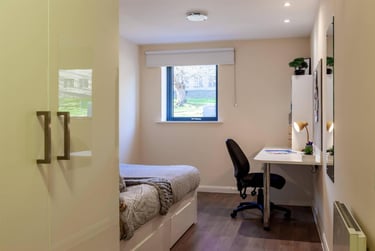 1 bed flat, Dean Street, City Centre, Bangor, LL571US - Image 1